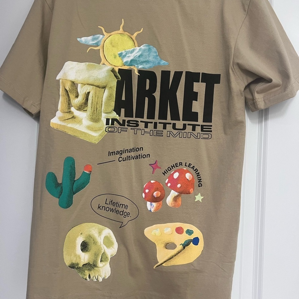 MARKET T-Shirt -NWT